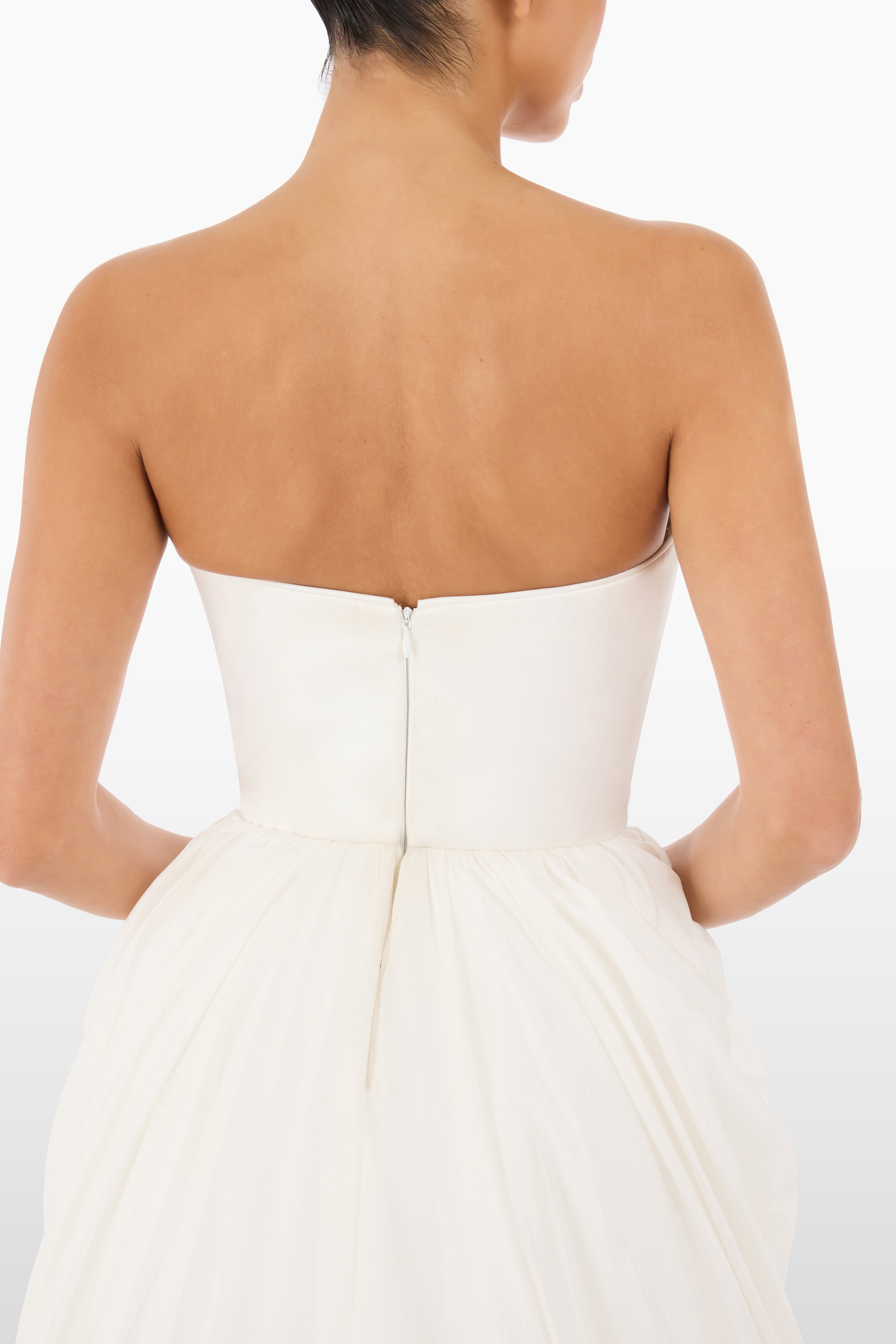 Antonia - The Official Jenny Packham Website