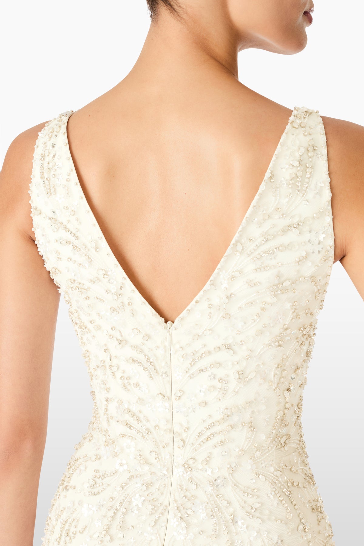 Nura - The Official Jenny Packham Website