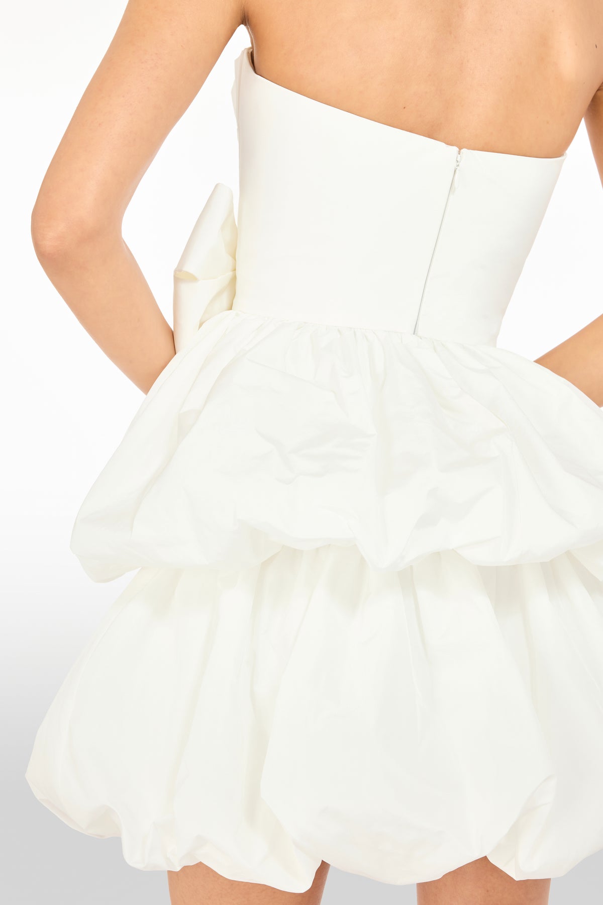 Elaine - The Official Jenny Packham Website